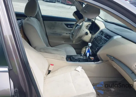 2013 Nissan Altima 2.5 S z USA, uszkodzony, nr VIN 1N4AL3AP0DC918303